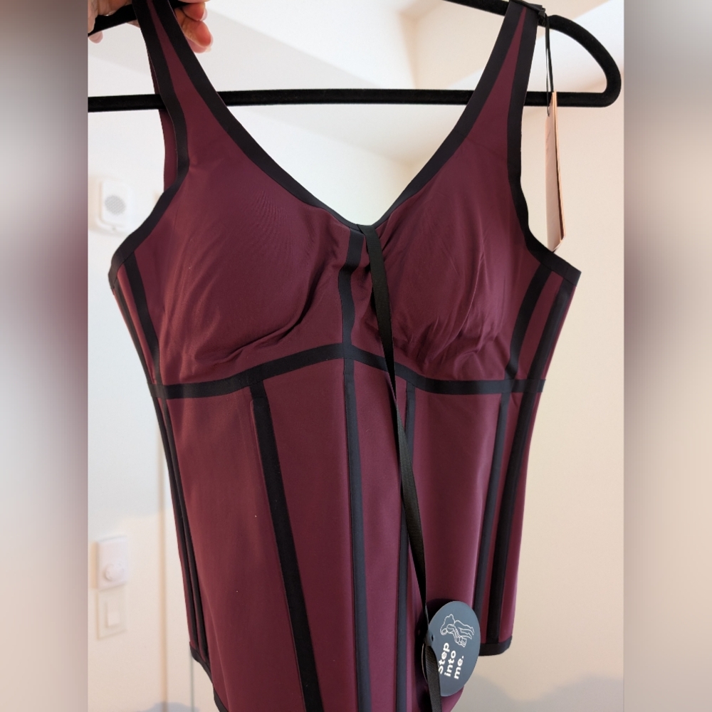 Elegant Burgundy Women's Shapewear Made To Be Seen